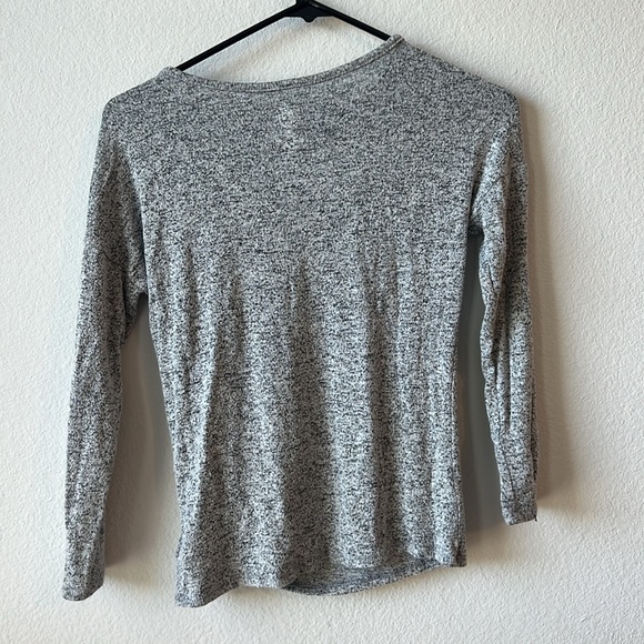 Wonder Nation Gray Knotted Top - Girls M 7-8 - Picture 4 of 5